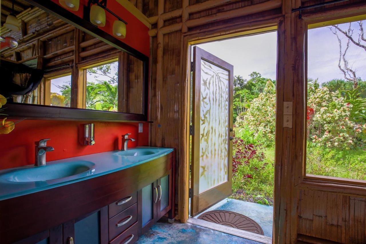 Villa Kalani Oceanside Retreat à Pahoa Extérieur photo