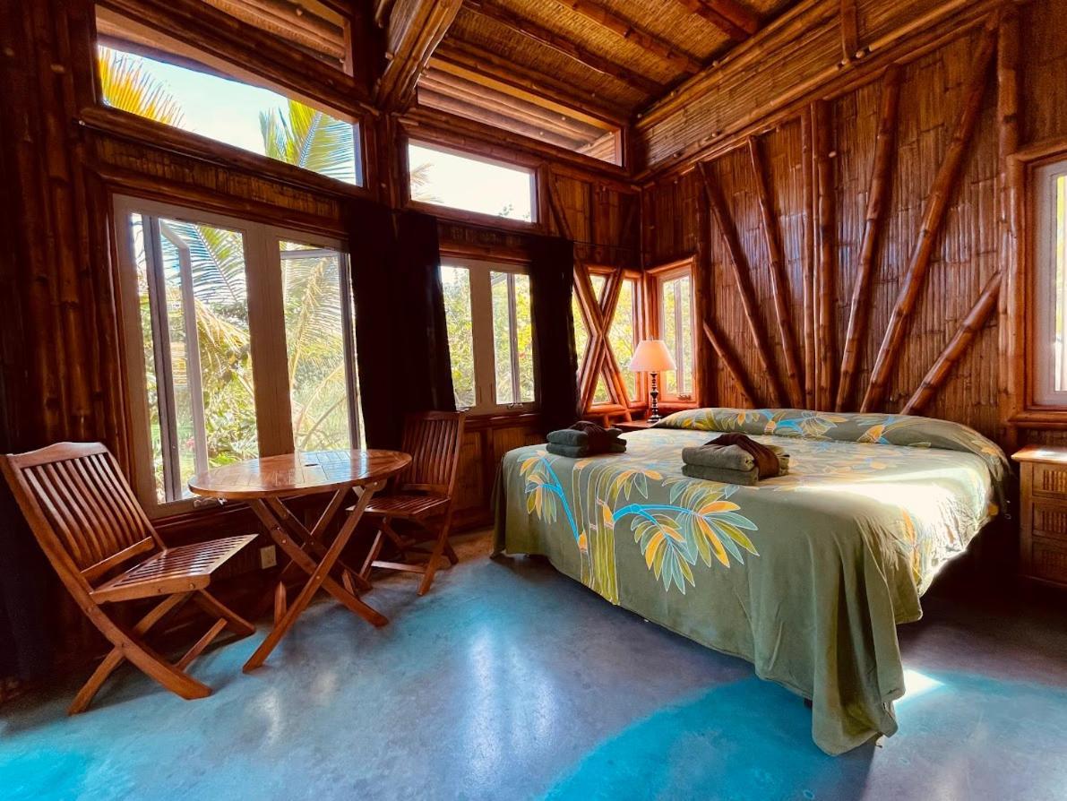 Villa Kalani Oceanside Retreat à Pahoa Extérieur photo